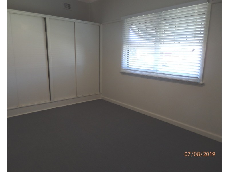 7 Ashcroft Avenue, Casula NSW 2170