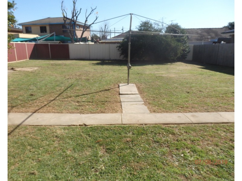 7 Ashcroft Avenue, Casula NSW 2170