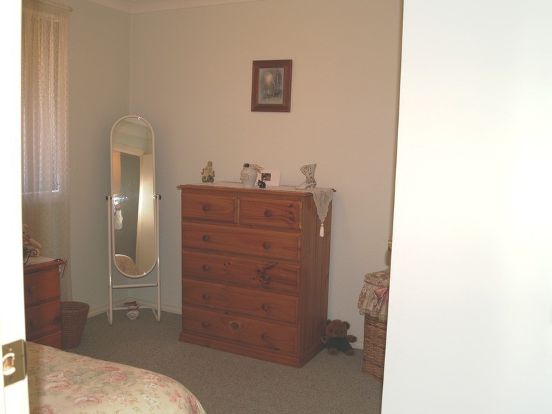 1/12 Sidney Place, Casula NSW 2170