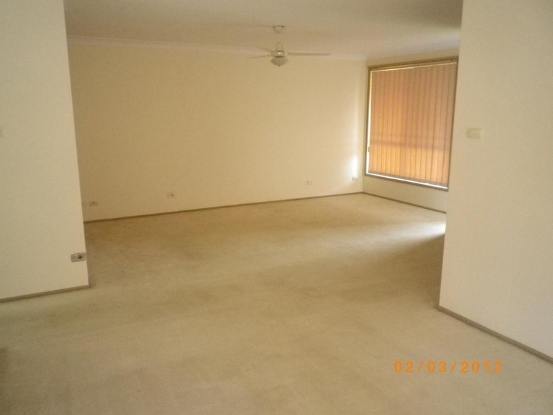 44 Braidwood Avenue, Prestons NSW 2170