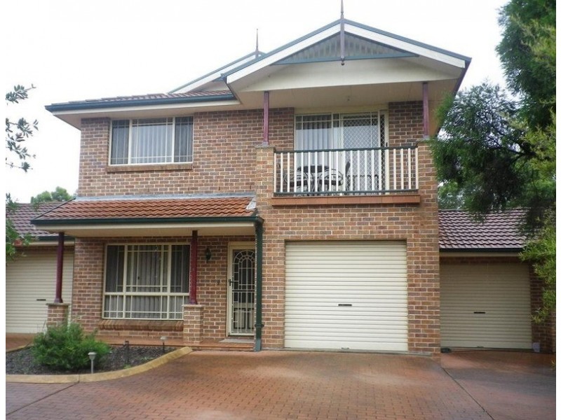 2/10-12 Doomben Close, Casula NSW 2170