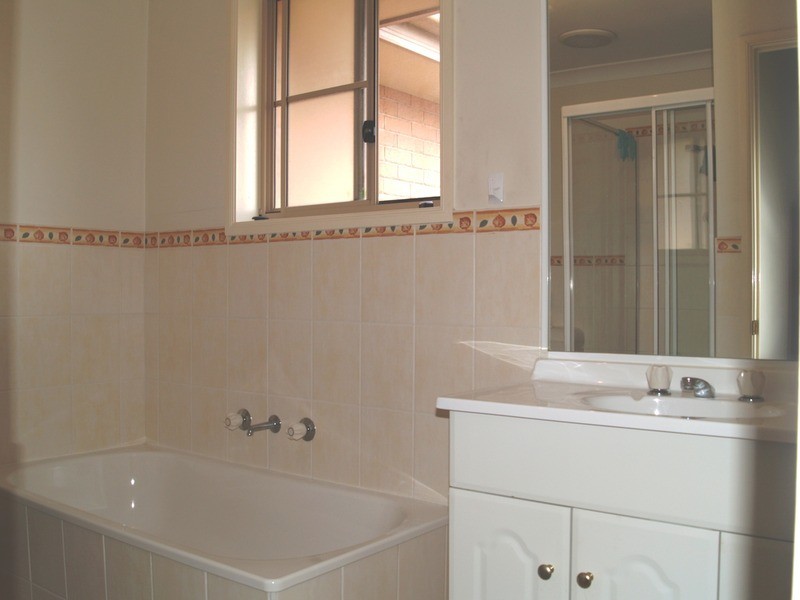 14/12 Pine Road, Casula NSW 2170