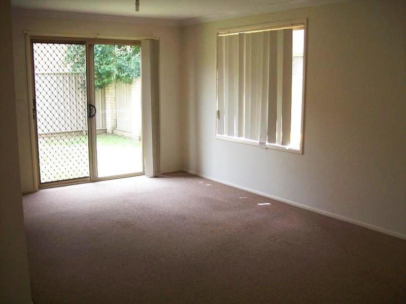 9/12 Pine Road, Casula NSW 2170