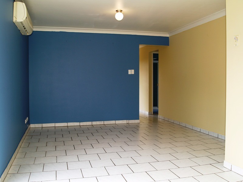 5 Erin Place, Casula NSW 2170