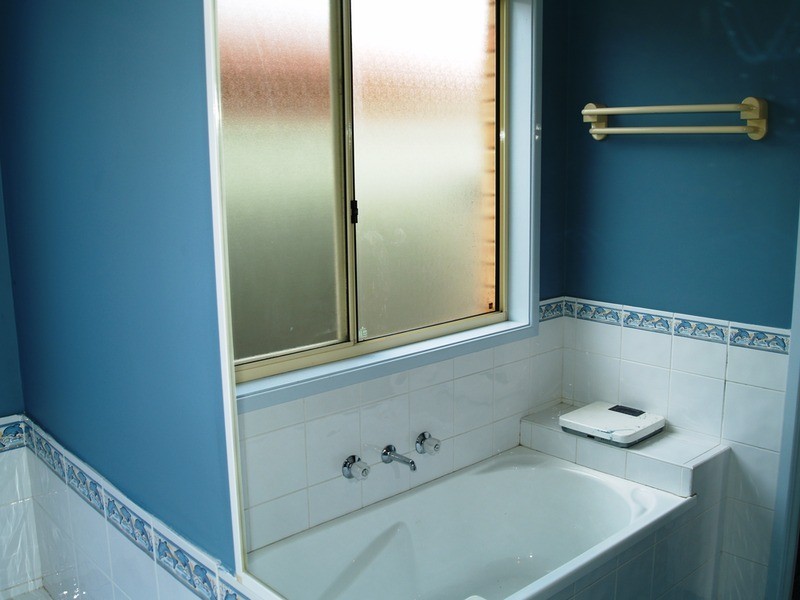 5 Erin Place, Casula NSW 2170