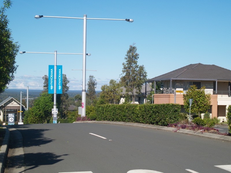 8 Grenada Grove, Glenfield NSW 2167