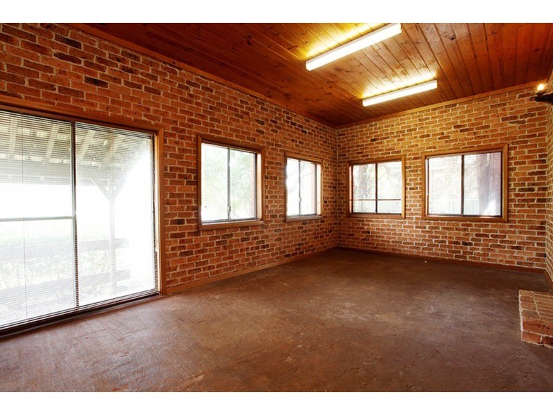 10 Ashcroft Avenue, Casula NSW 2170