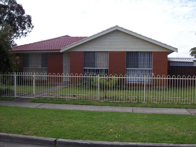 36 Hanna Avenue, Casula NSW 2170