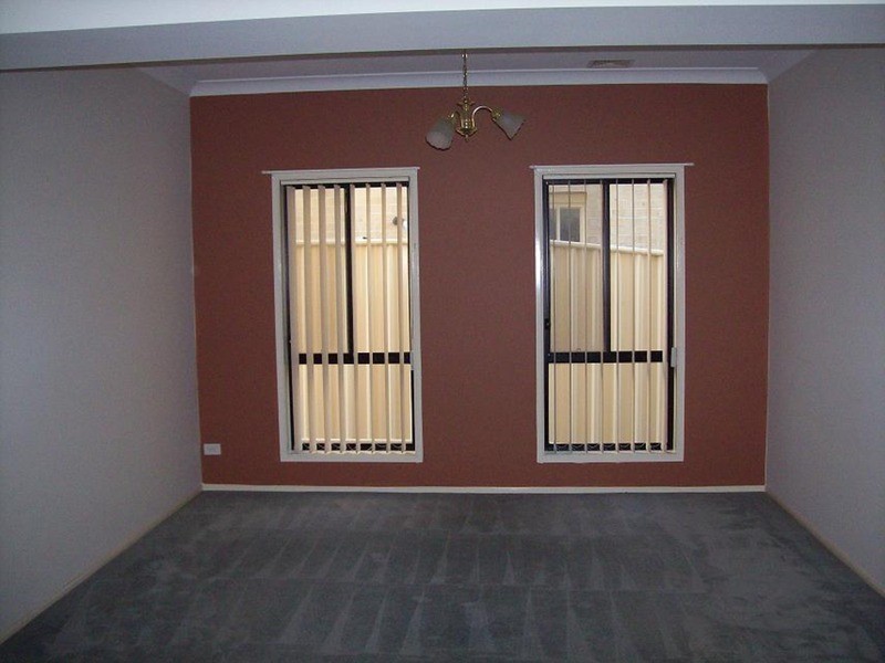 17  McCubbin Place, Casula NSW 2170