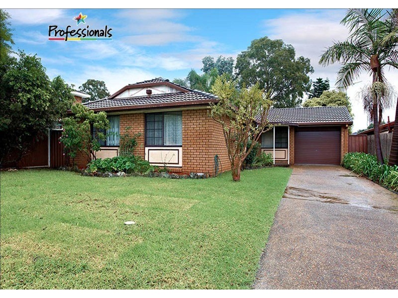 39 Napier Avenue, Lurnea NSW 2170