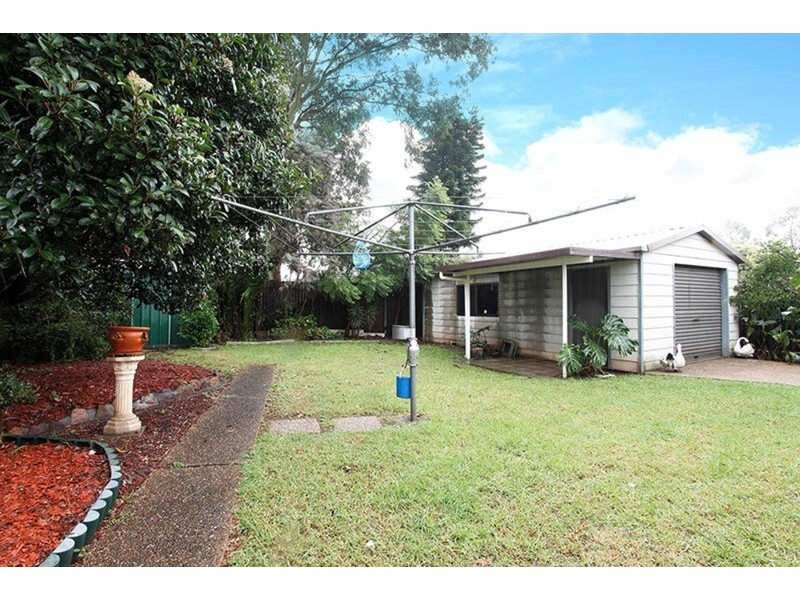 39 Napier Avenue, Lurnea NSW 2170