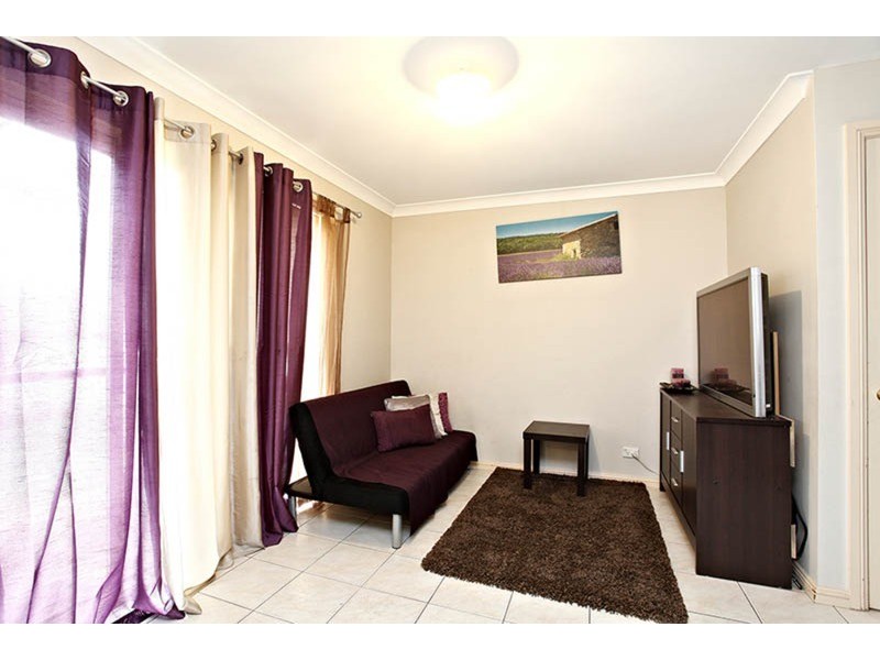 16 Thirroul Circuit, Prestons NSW 2170