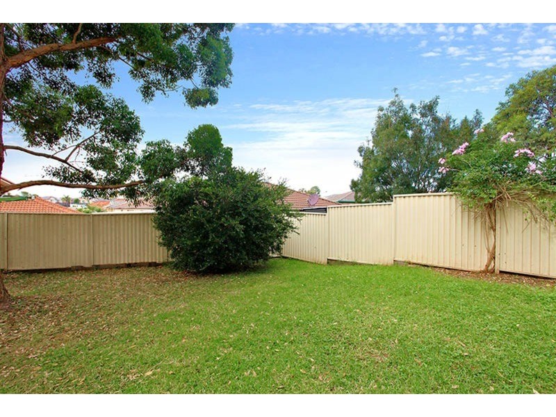 16 Thirroul Circuit, Prestons NSW 2170
