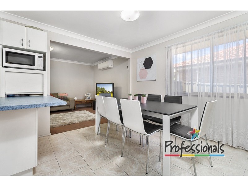 9  Grose Avenue, Lurnea NSW 2170