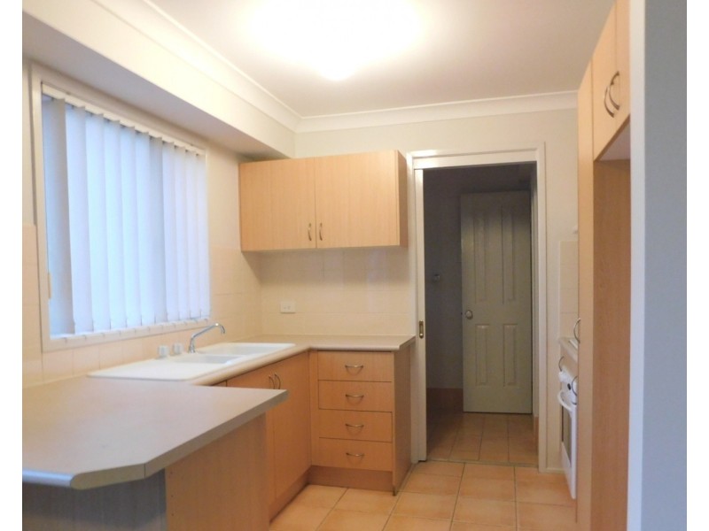 1/36 Holland Crescent, Casula NSW 2170