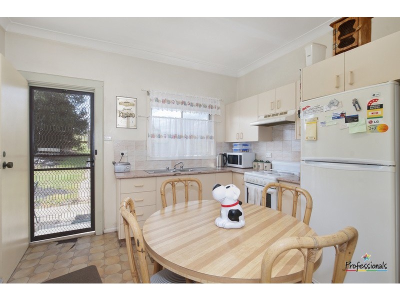 25 Seventh  Avenue, Austral NSW 2179