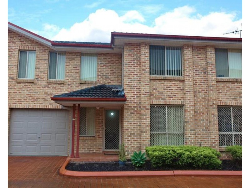 17/14 Pine Road, Casula NSW 2170