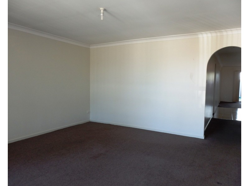 66 Kendall Drive, Casula NSW 2170