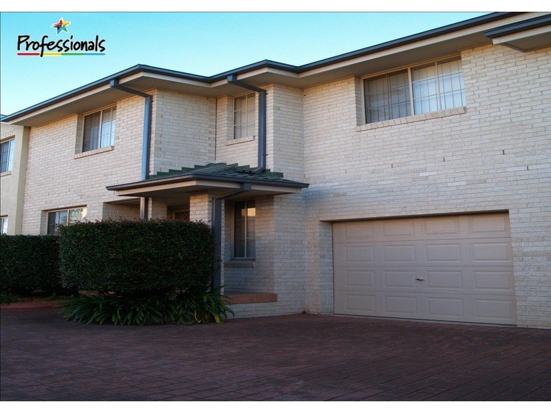 10/12 Pine Road, Casula NSW 2170