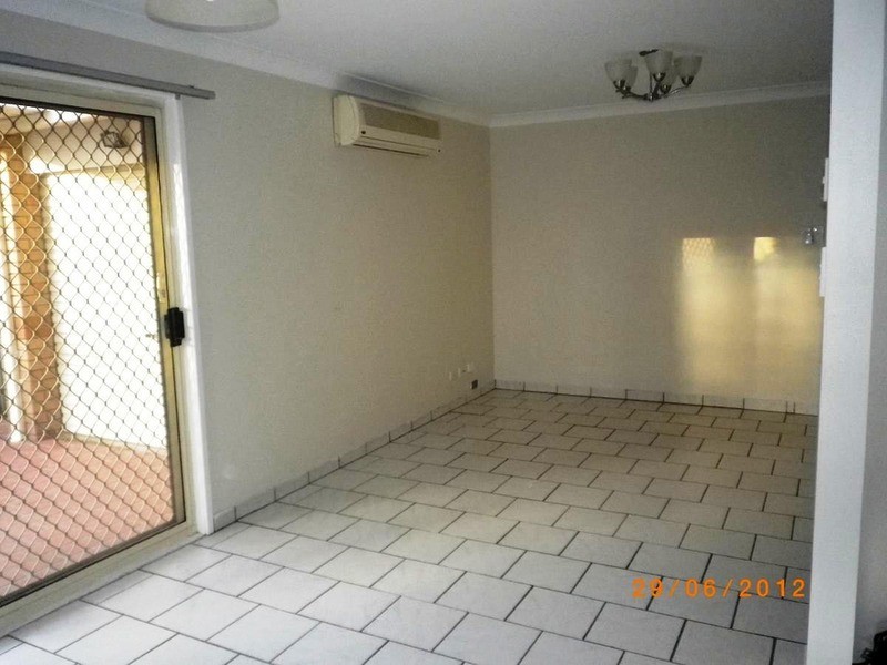 5 Erin Place, Casula NSW 2170
