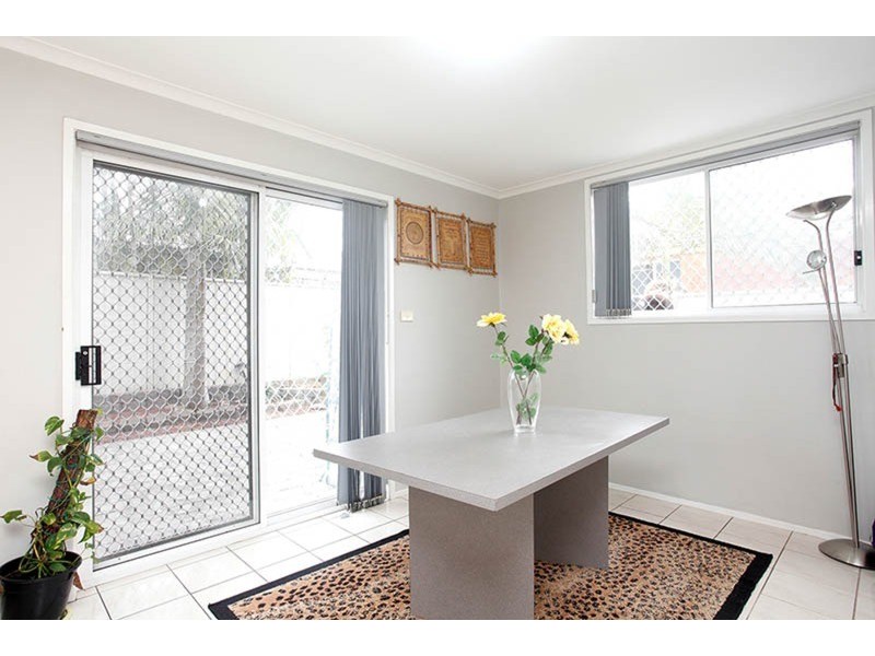 10B Eva Avenue, Green Valley NSW 2168