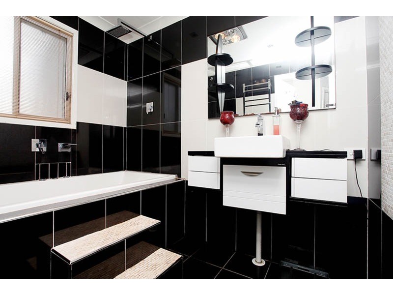 10B Eva Avenue, Green Valley NSW 2168