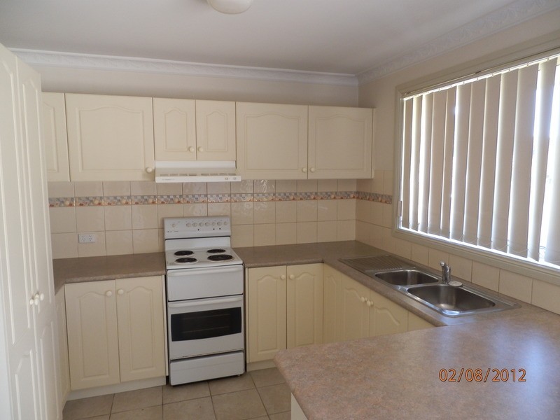 6/9-11 Doomben Close, Casula NSW 2170