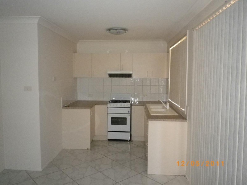 6 Abbott Place, Ingleburn NSW 2565