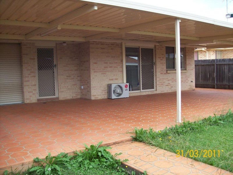 6 Abbott Place, Ingleburn NSW 2565