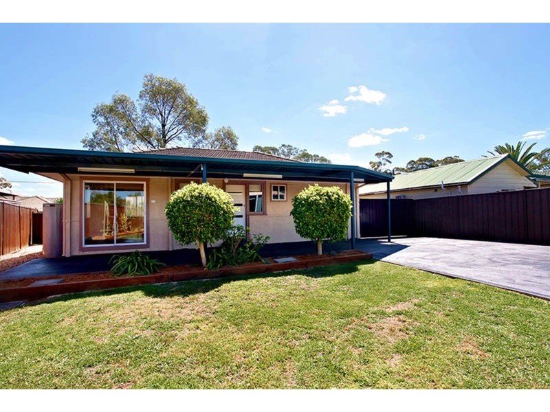 54 Morison  Drive, Lurnea NSW 2170