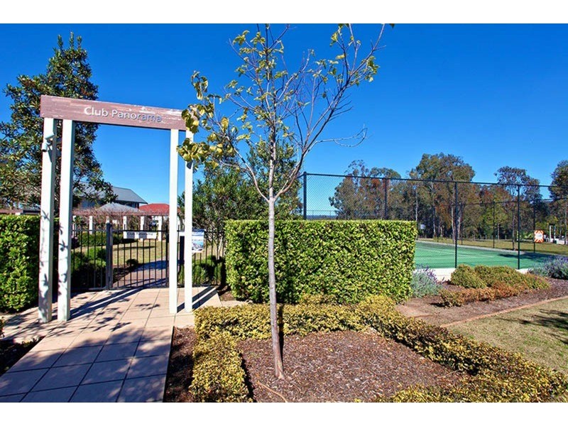 26 Hadlow Avenue, Glenfield NSW 2167