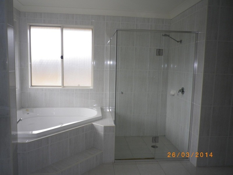 38 Watling Avenue, West Hoxton NSW 2171