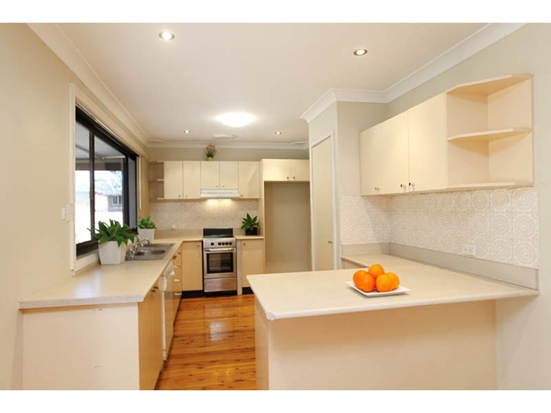 2 Jarrah   Avenue, Prestons NSW 2170