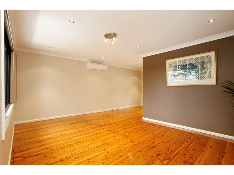 2 Jarrah   Avenue, Prestons NSW 2170