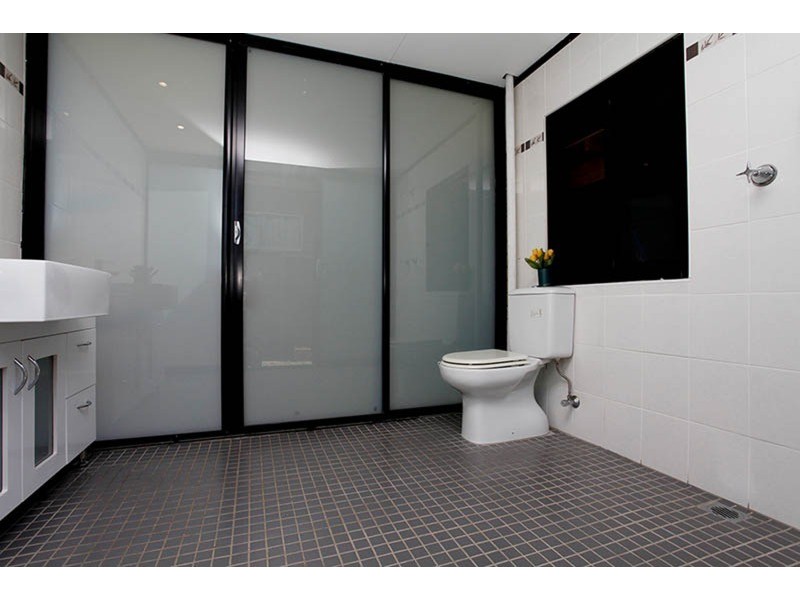 2 Jarrah   Avenue, Prestons NSW 2170