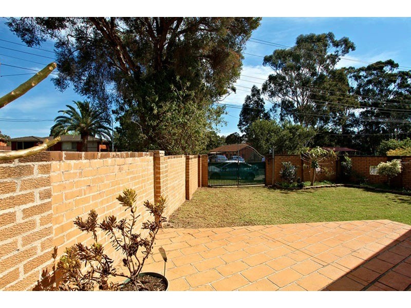 2 Jarrah   Avenue, Prestons NSW 2170