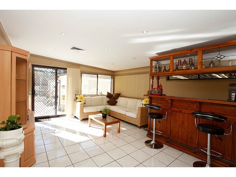 26 Brigalow Avenue, Casula NSW 2170