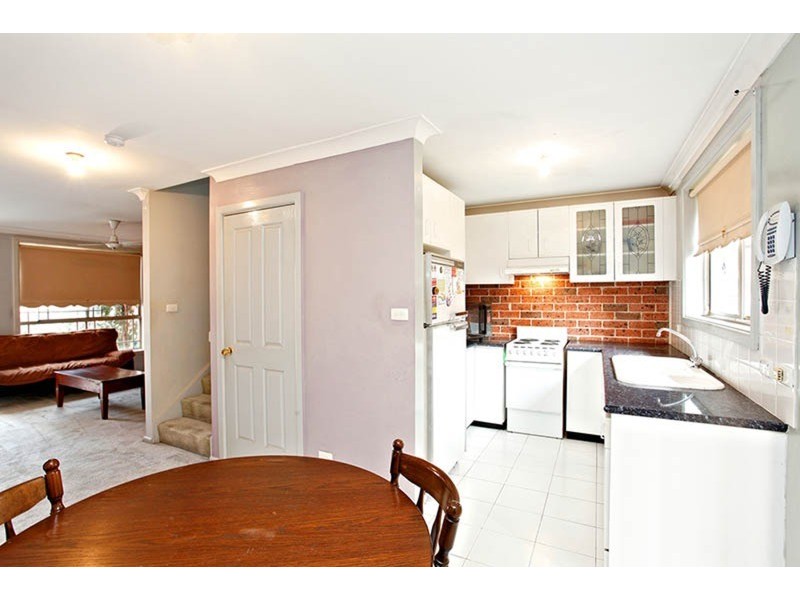 11/13-15 Carnation Avenue, Casula NSW 2170