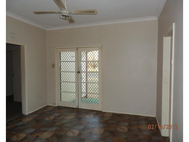 210 Fifth Avenue, Austral NSW 2179