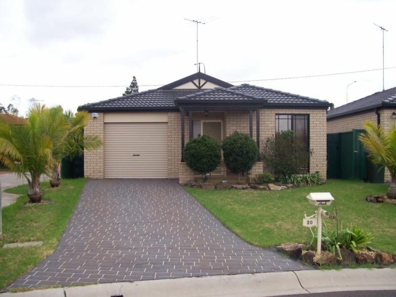 20 Erin Place, Casula NSW 2170