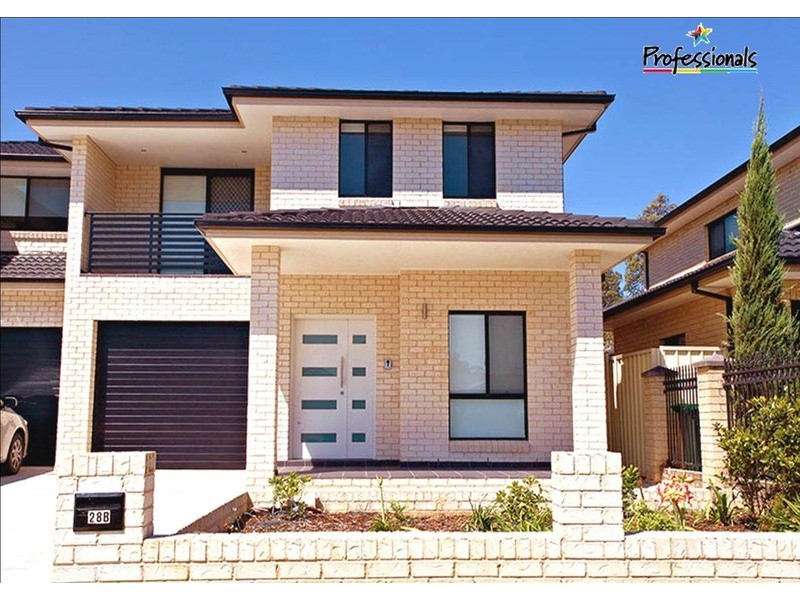 28b Chrysanthemum Avenue, Lurnea NSW 2170