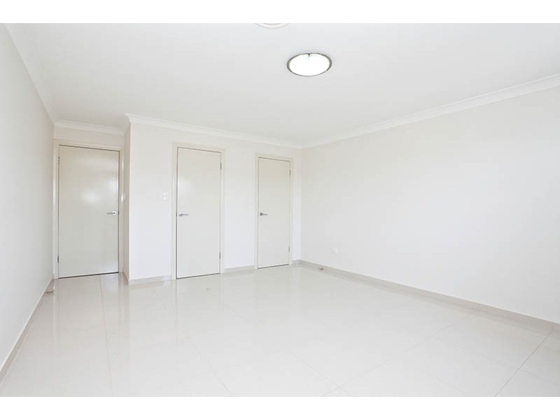 28b Chrysanthemum Avenue, Lurnea NSW 2170