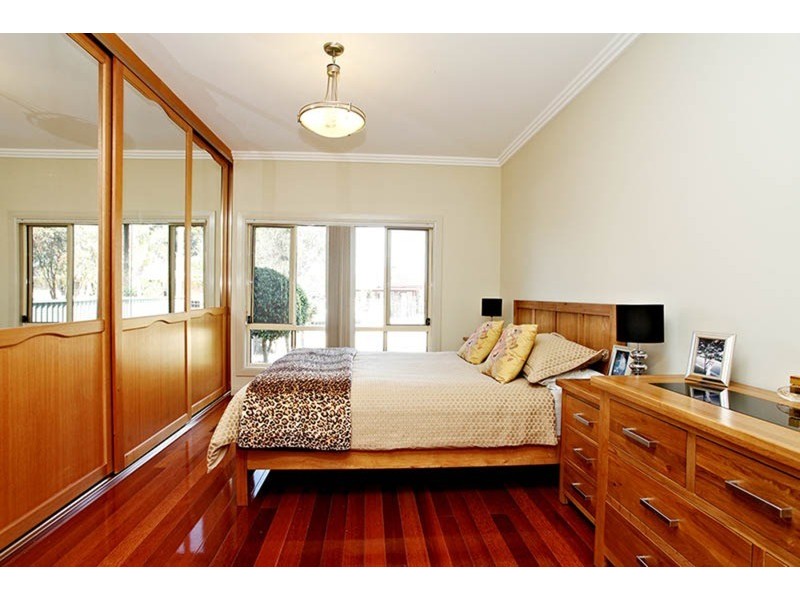 21 Canberra Avenue, Casula NSW 2170