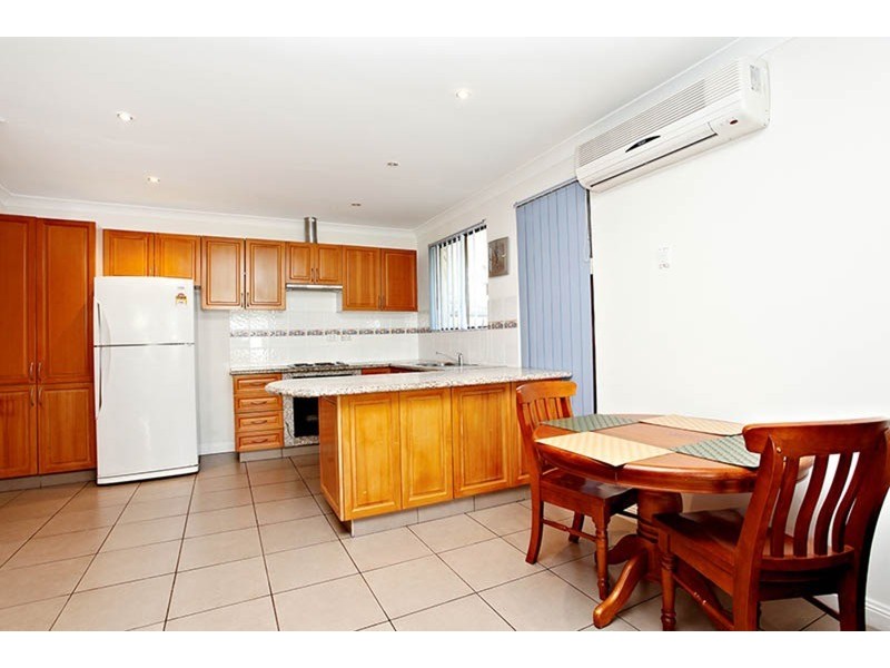 21 Canberra Avenue, Casula NSW 2170