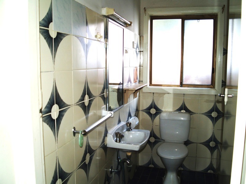 43 Tully  Avenue, Liverpool NSW 2170