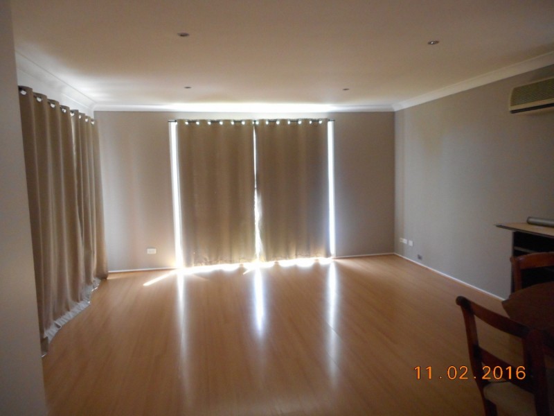 8 Maple Road, Casula NSW 2170