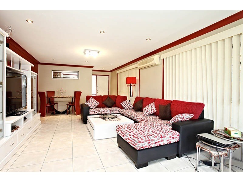 82 Bugong Street, Prestons NSW 2170