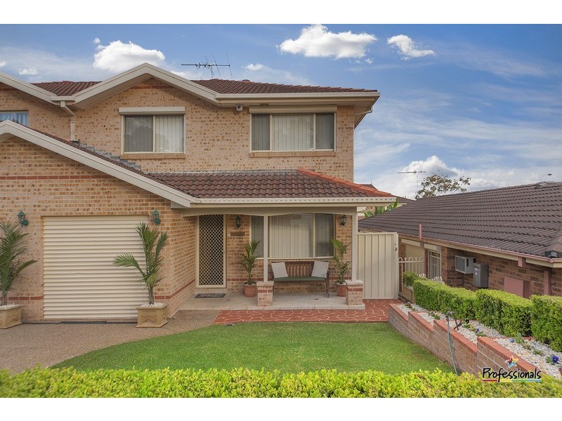 53 Kendall  Drive, Casula NSW 2170