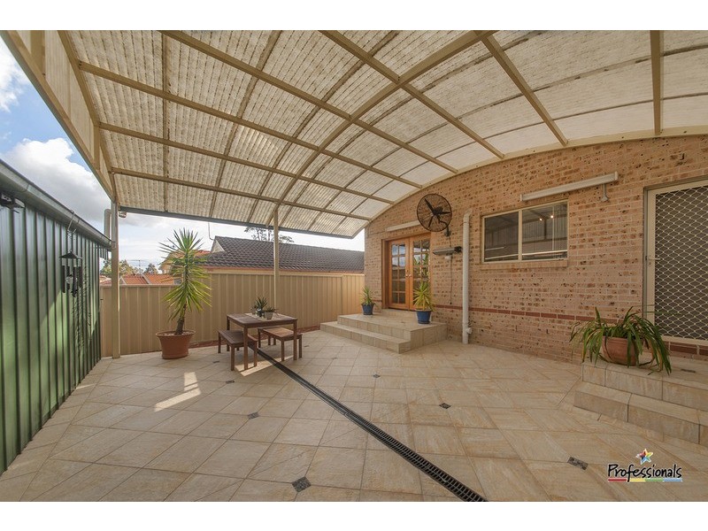 53 Kendall  Drive, Casula NSW 2170