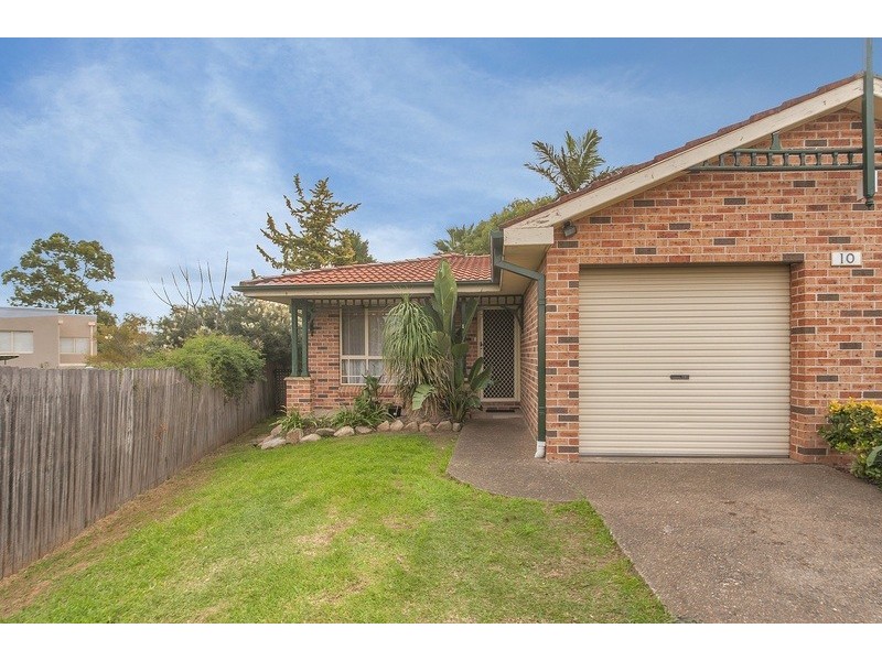 1/10 Durack  Place, Casula NSW 2170